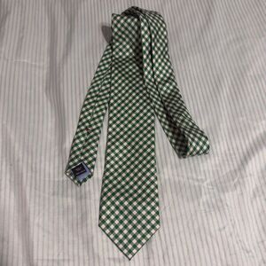 Tommy Hilfiger Men's Green and White Gingham Check 100% Silk Necktie #preppy
